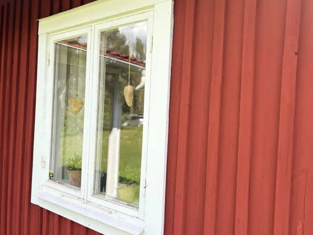 Eingangsbereich vom traditionellen Schwedenhaus Hus Kråksmåla