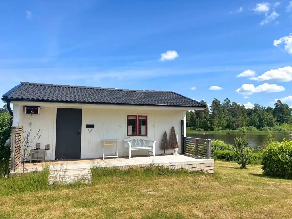 Separate Stuga auf dem Grundstück von Villa Saleboda
