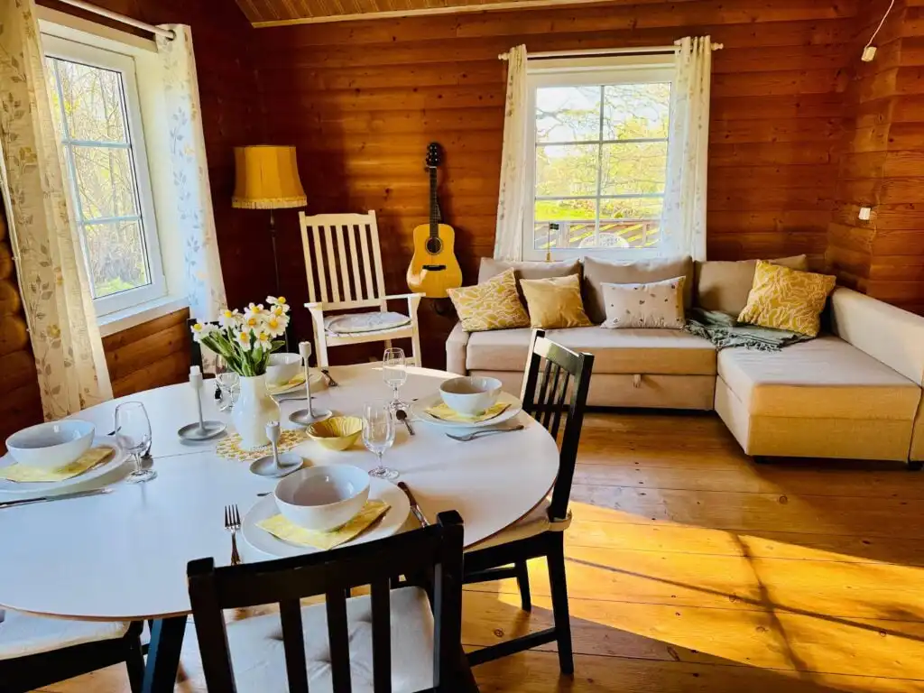 Essbereich im gemütlichen Schwedenhaus Sommerlycka