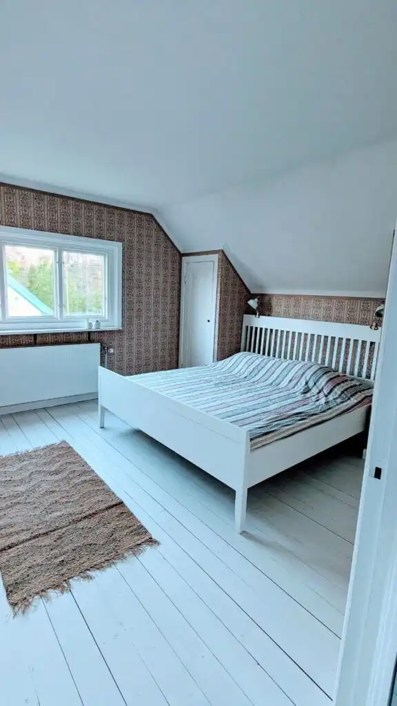Schlafzimmer in der Villa Langstrumpf in Silverdalen – gemütliches Familienferienhaus
