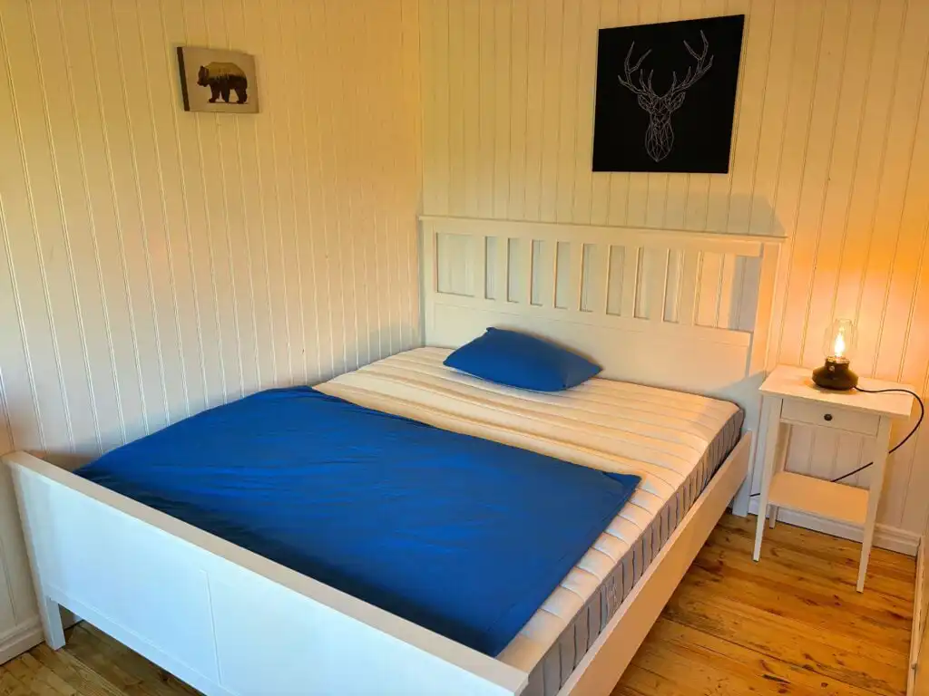 Einzelzimmer im Ferienhaus Villa Lotte – Urlaub am See in Småland