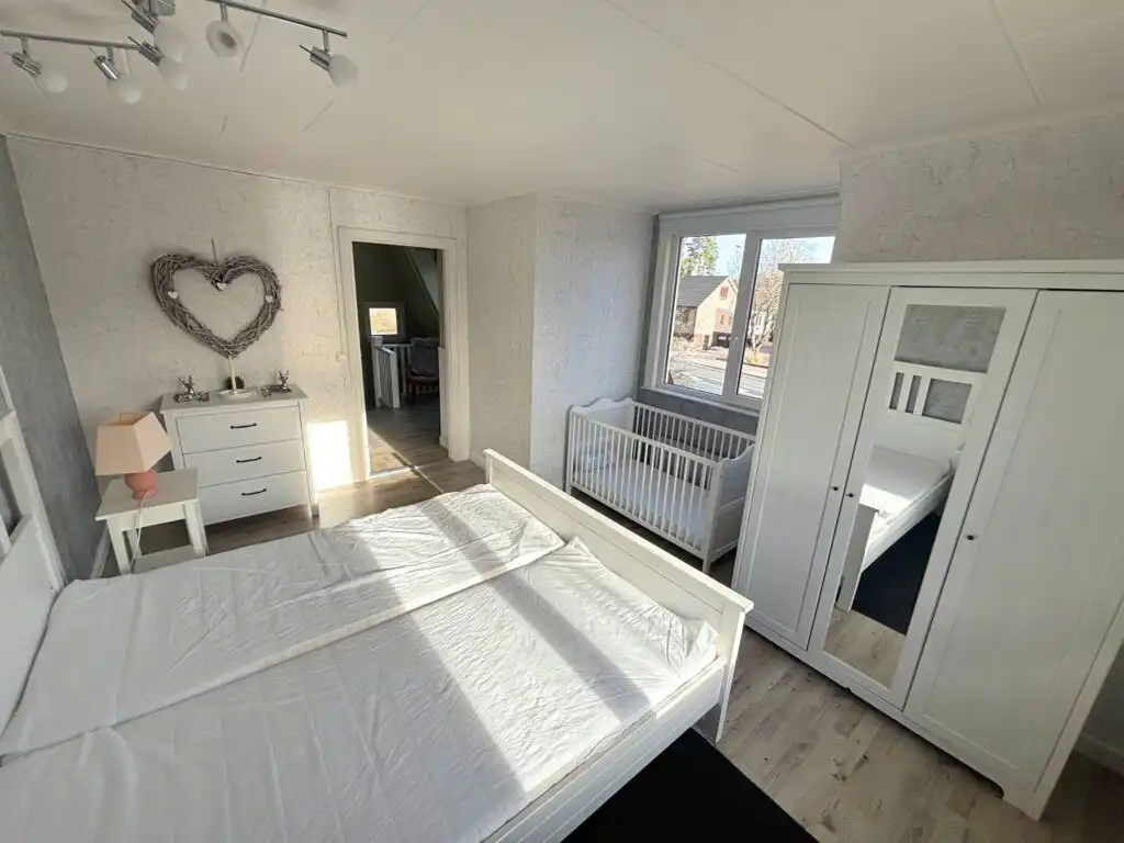 Schlafzimmer im Ferienhaus beim Michel in Järnforsen – Ferienhaus nahe Astrid Lindgrens Värld