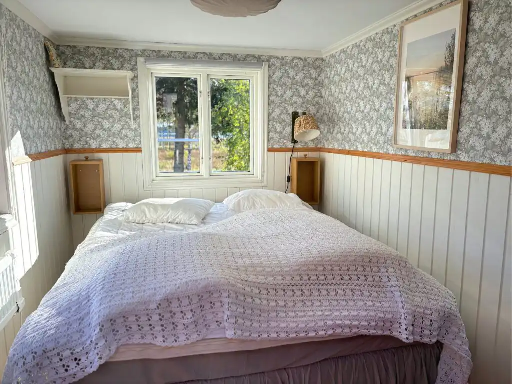 Schlafzimmer im Ferienhaus Hus Bubbarbso – Ferienhaus für Familienurlaub in Schweden