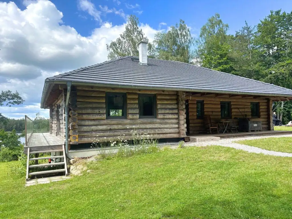 Außenansicht der Villa Bergsmåla in Südschweden