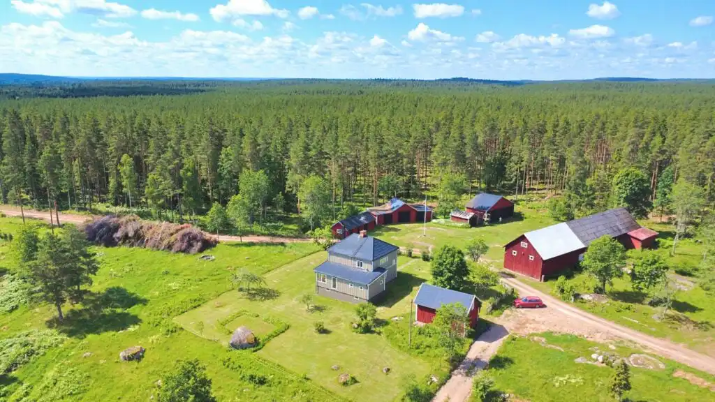 Großes Naturgrundstück von Stora Hultet in Schweden