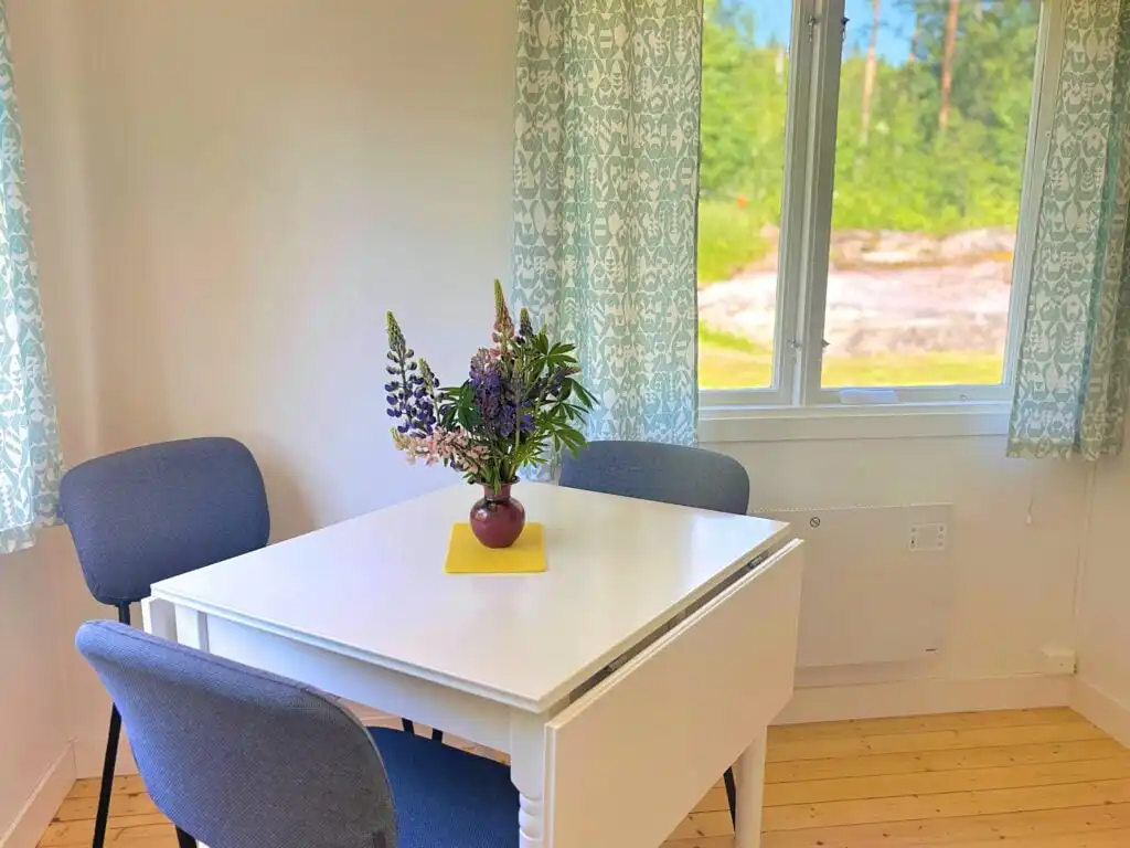 Gemütlicher Sitzbereich im Ferienhaus Hus Indalsälven