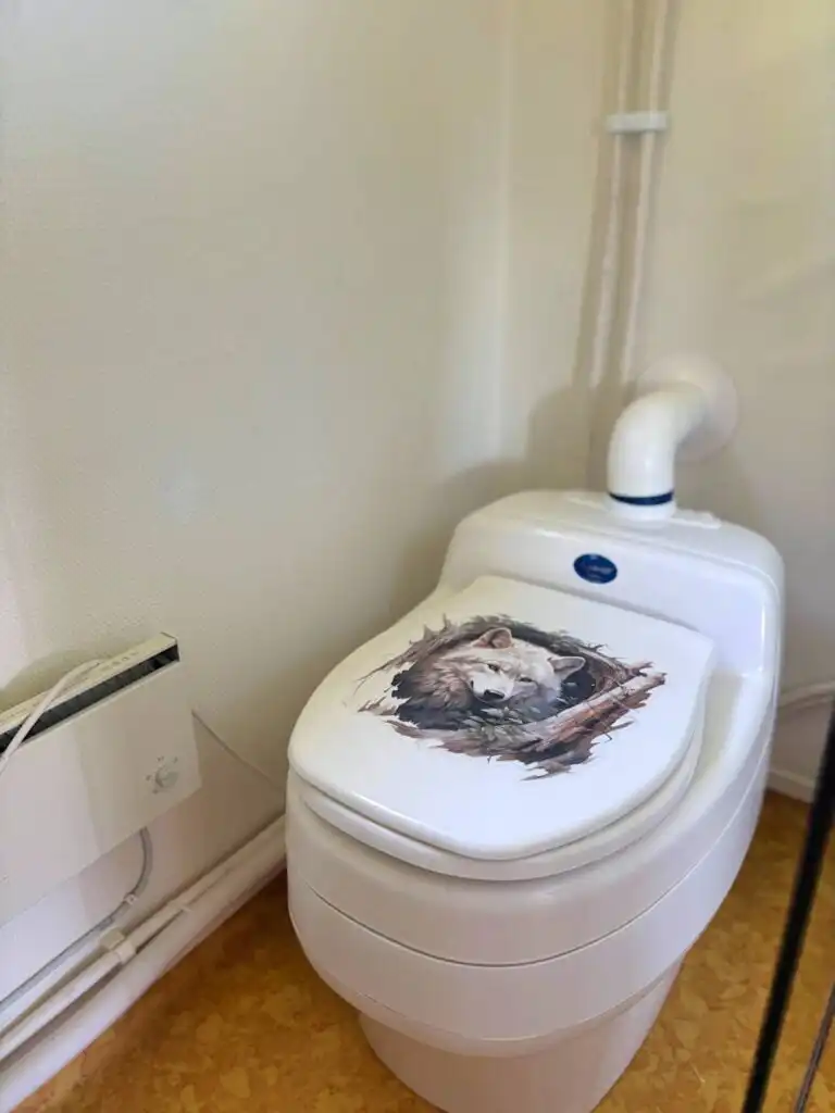 Umweltfreundliche Separet-Toilette im Hus Hammerstrand
