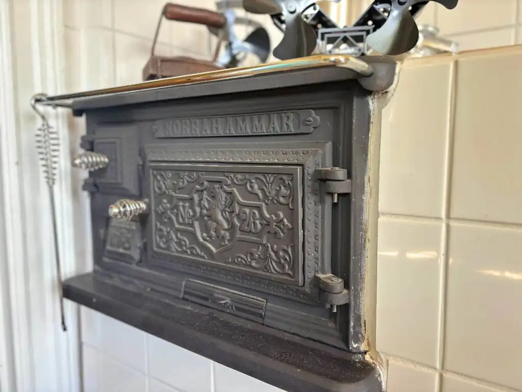Traditioneller Küchenherd im Hus Hammerstrand