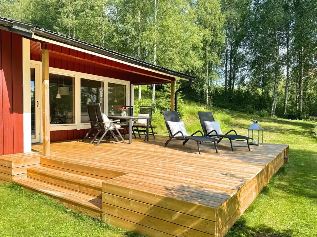 Sonnenterrasse am Ferienhaus Hus Bjöksjöblick