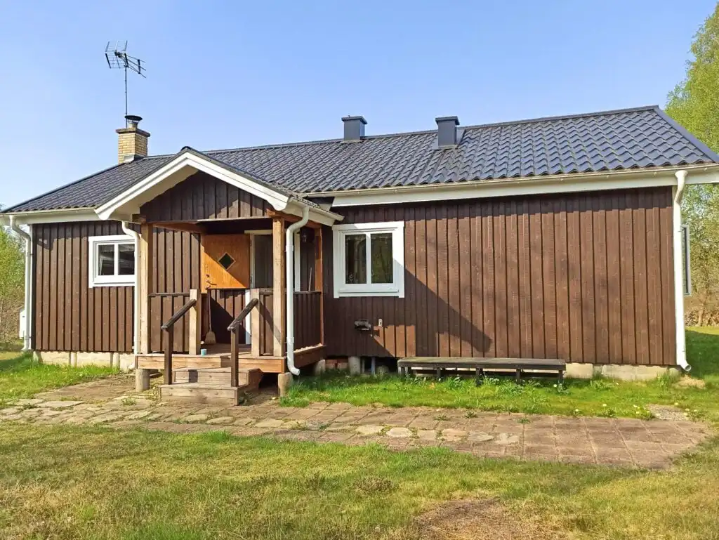 Überdachte Terrasse am Ferienhaus Solkullen i Kalvshult