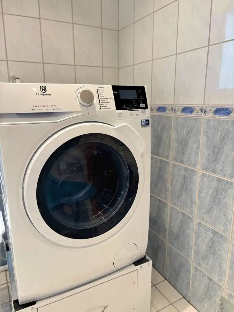 Waschmaschine im Ferienhaus Blå Havet in Figeholm