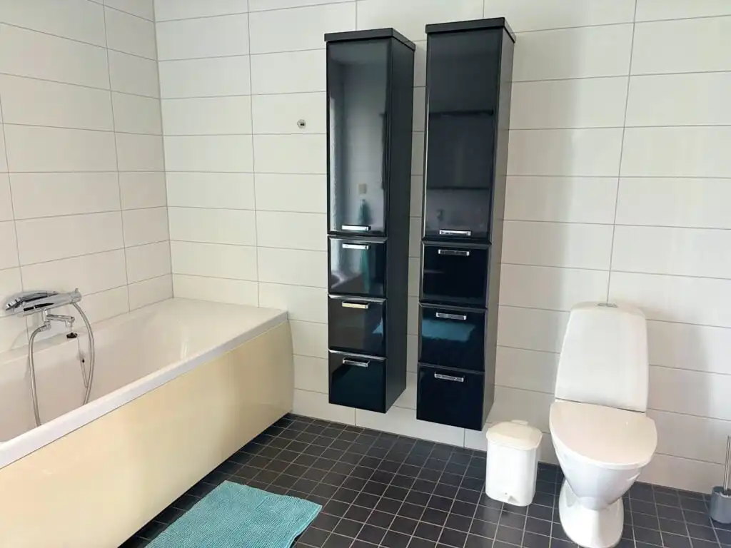 Zusätzliches WC im großen Ferienhaus Linnéagården in Småland