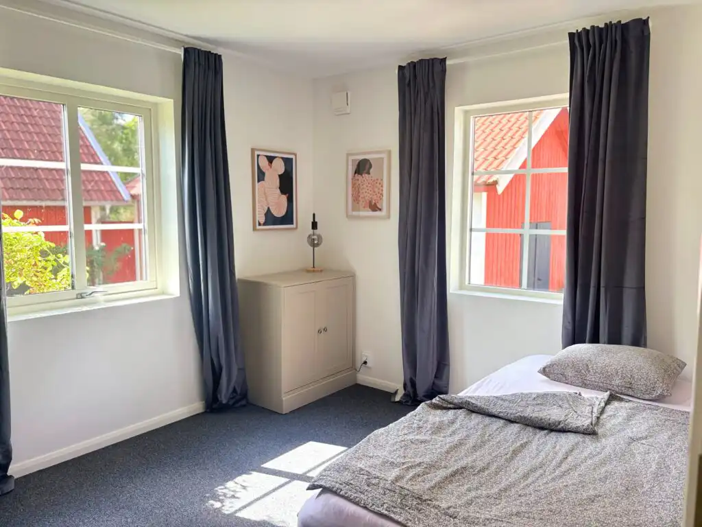 Gemütliches Schlafzimmer im Ferienhaus Linnéagården bei Strömsnäsbruk