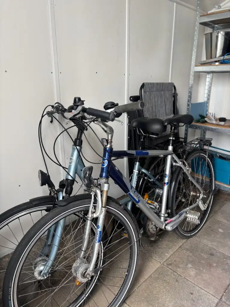 Fahrräder für Gäste im Ferienhaus Västerlyckan in Blekinge