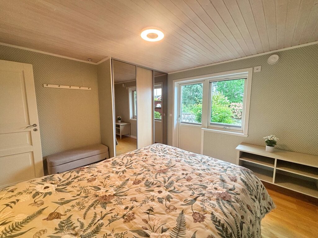 Gemütliches Schlafzimmer im Ferienhaus Blå Havet in Figeholm