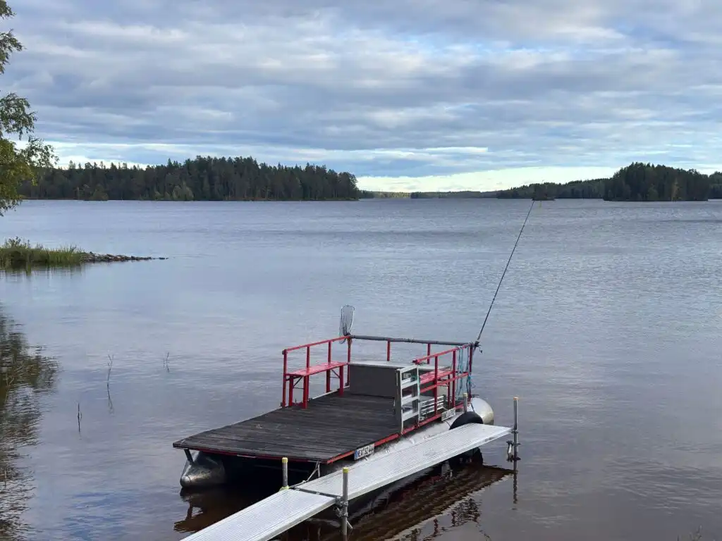 See mit Steg bei der Stuga Långban in Filipstad