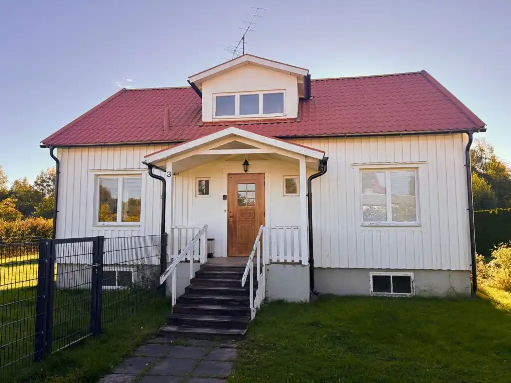 Vorderansicht des Ferienhauses Sunny in Värmland